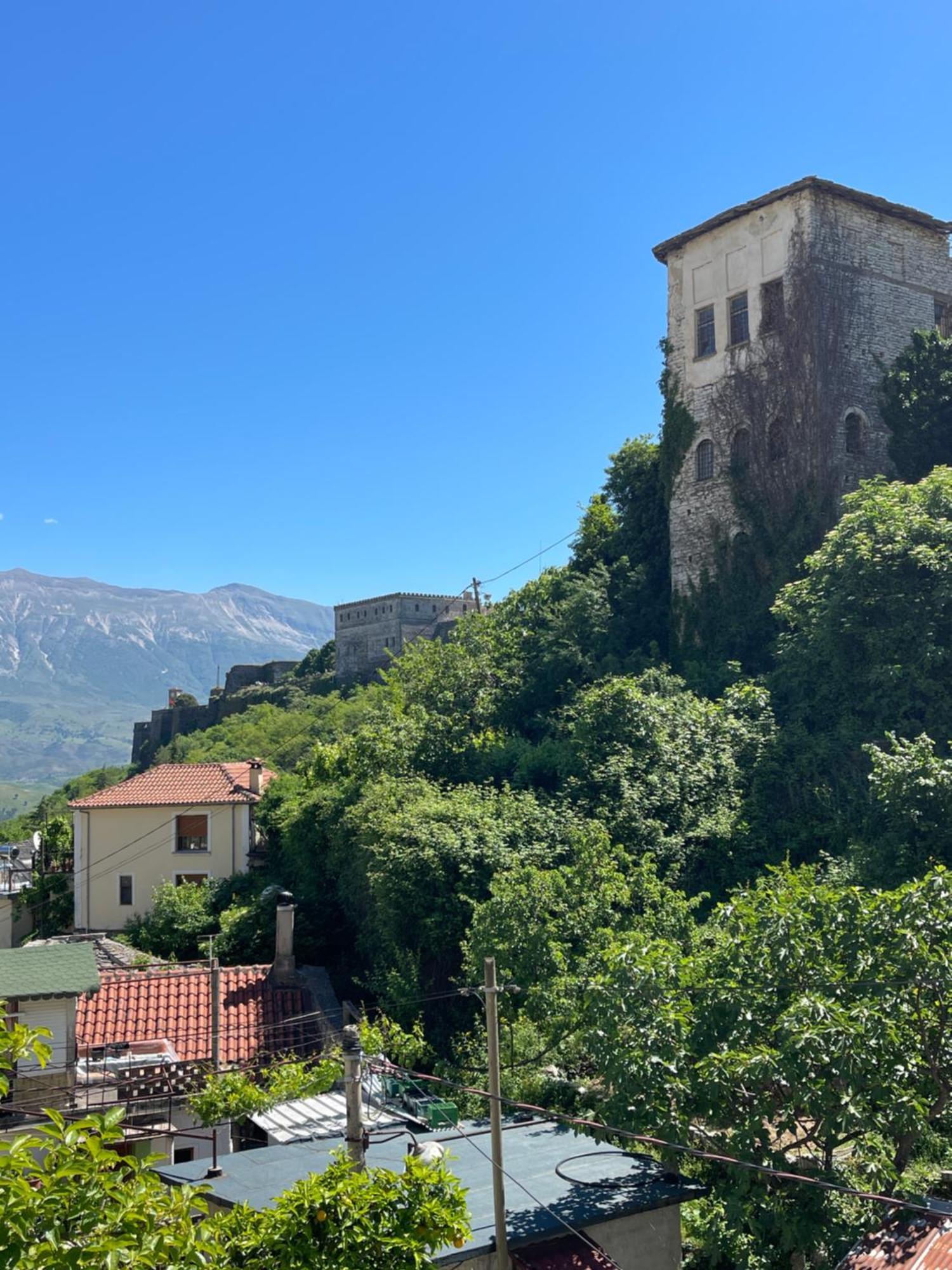 Latifi Guesthouse Gjirokastër 外观 照片